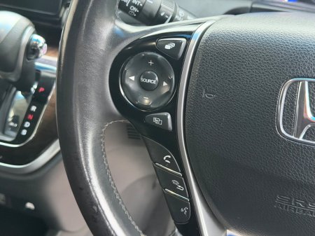 2016 Honda Odyssey  €18,900 thumbnail