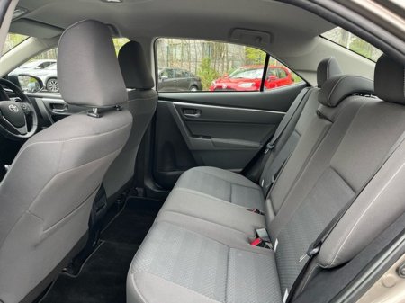 2018 Toyota Corolla - thumbnail 7