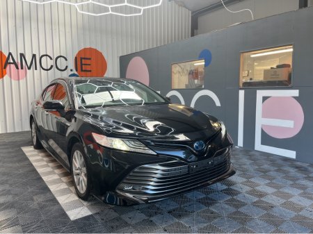 2019 Toyota Camry 2.5 HYRBID / 42k KMs / REVERSE CAMERA , ADAPTIVE CRUISE & MORE