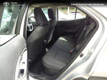 2025 Toyota Yaris Cross - thumbnail 7