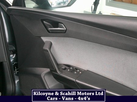 2022 SEAT Leon - thumbnail 24