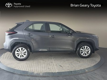 2024 Toyota Yaris Cross - photo 3