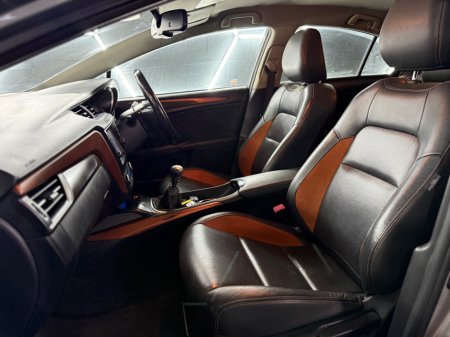 2015 Toyota Avensis - thumbnail 16