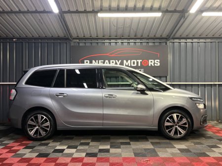 2019 Citroen C4 Picasso BlueHDi 120 S&S Feel Exclusive Exclusive €18,950 thumbnail