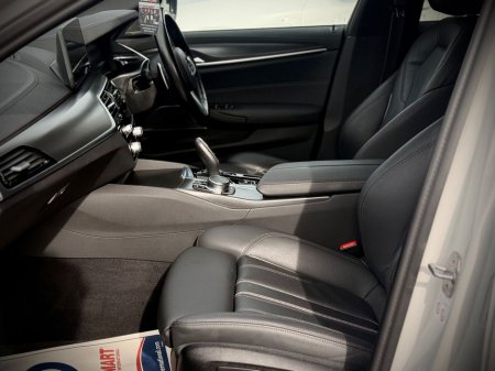 2023 BMW 5 Series - thumbnail 11