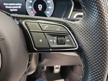 2021 Audi A5  €36,950 thumbnail