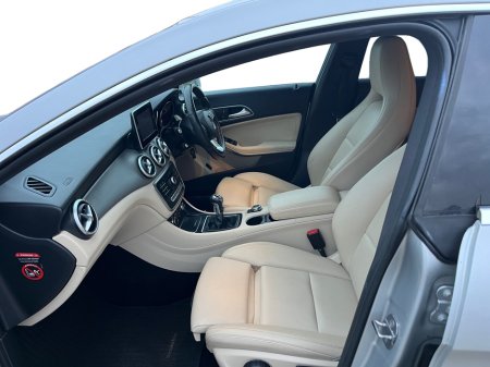 2018 Mercedes-Benz CLA Class - thumbnail 10