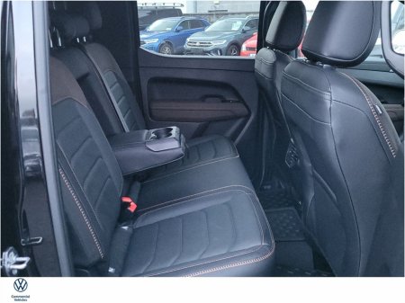 2026 Volkswagen Amarok - view 4