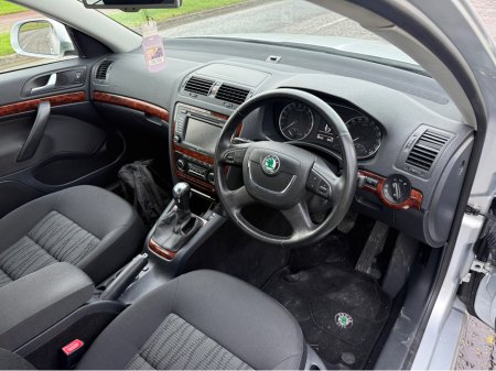 2010 Skoda Octavia ONE OWNER 55k MILES ELEGANCE €5,999 thumbnail