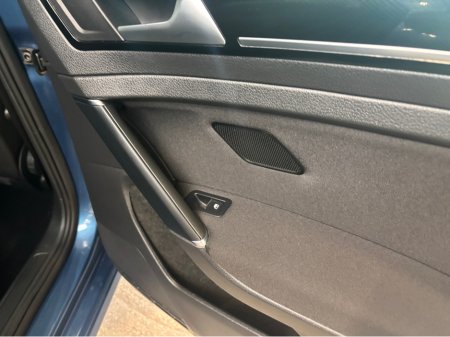 2017 Volkswagen Golf - thumbnail 15