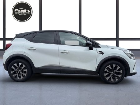 2022 Renault Captur - thumbnail 4