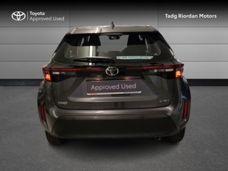 2025 Toyota Yaris Cross LUNA €33,950