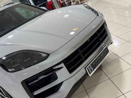 2025 Porsche Cayenne 3.0 V6 E-HYBRID=LOW MILES//HUGE SPEC//AS NEW=2 YEAR WARRANTY=TAILORED FINANCE PACKAGES AVAILABLE=TRADE IN'S WELCOME €114,995 thumbnail