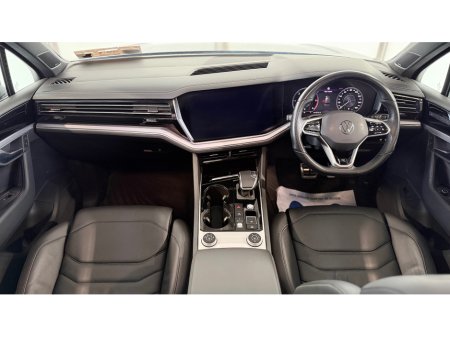 2023 Volkswagen Touareg - photo 4