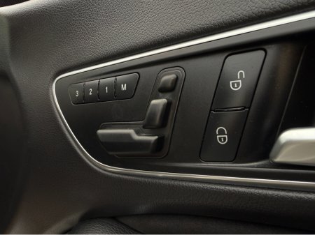 2015 Mercedes-Benz CLA Class ( 152 REG ) PANORAMIC SUNROOF AMG INTERIOR CLA180 HALF LEATHER HEATED  SEATS , PRIVACY GLASS REV CAMERA ALLOYS - €18,950 thumbnail