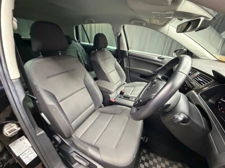 2018 Volkswagen Golf - thumbnail 24