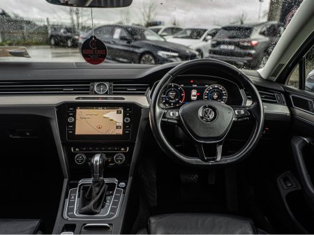 2019 Volkswagen Passat 2019 Passat 2.0d Auto HIGHLINE/High spec/1yr warra €24,888 thumbnail