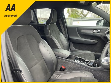 2021 Volvo XC40 R-DESIGN T4 RECHARGE FREE DELIVERY €32,750 thumbnail