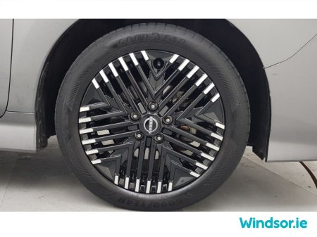 2024 Nissan Leaf - thumbnail 16