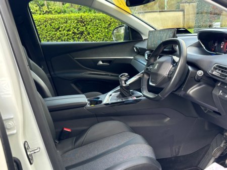 2021 Peugeot 3008 - thumbnail 6