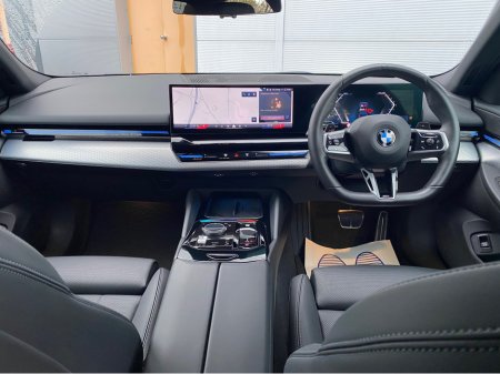 2024 BMW 5 Series 520i MSPORT 4DR AUTO €55,995 thumbnail