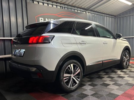 2021 Peugeot 3008 1.5 BlueHDi 130bhp Allure €22,950 thumbnail