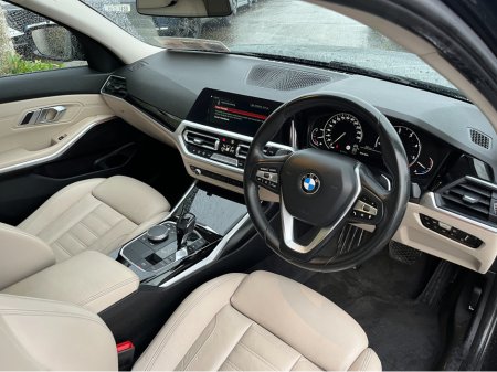 2019 BMW 3 Series 320D SPORT AUTOMATIC 2.0 DIESEL //REVERSE CAMERA//FULL LEATHER HEATED SEATS//CARPLAY// €26,950 thumbnail