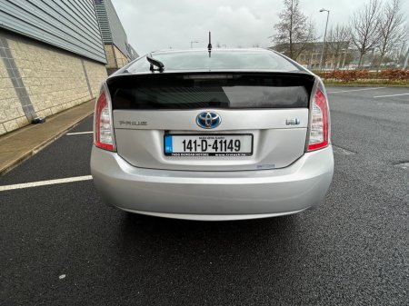 2014 Toyota Prius - thumbnail 7