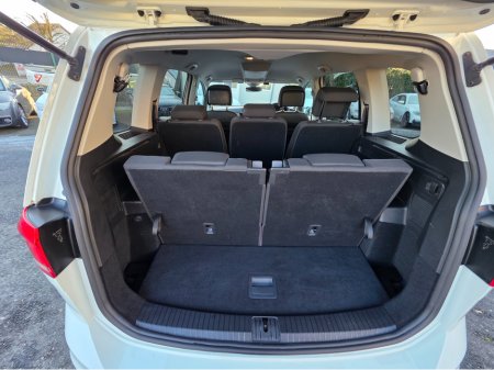 2018 Volkswagen Touran ( 182 )1.4 TSI AUTO 7 SEATER CARPLAY ANDROID AUTO LARGE TOUCH SCREEN - SPECIALISING IN IMPORTS OF GERMAN AUTOMATIC HI SPEC €17,950 thumbnail