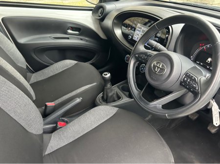 2022 Toyota Aygo X PULSE 4DR €14,444 thumbnail