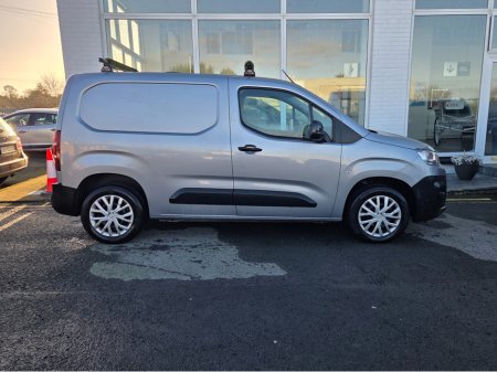 2022 Citroen Berlingo 1000 EPRISE PRO ENTERPRISE M BLUEHDI €14,990 thumbnail