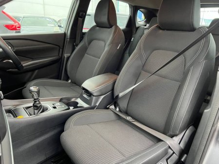 2023 Nissan Qashqai SV 1.3 // FULL SERVICE HISTORY // VERY LOW MILEAGE // APPLE CARPLAY €26,900 thumbnail