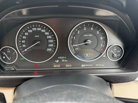 2016 BMW 3 Series - thumbnail 14