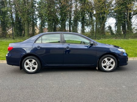 2011 Toyota Corolla - thumbnail 3