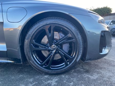 2022 Audi e-tron - thumbnail 5