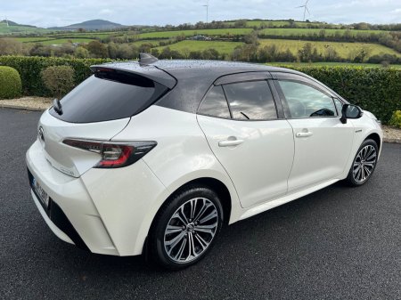 2019 Toyota Corolla 1.8 Hybrid Luna Sport Hatchback €19,950