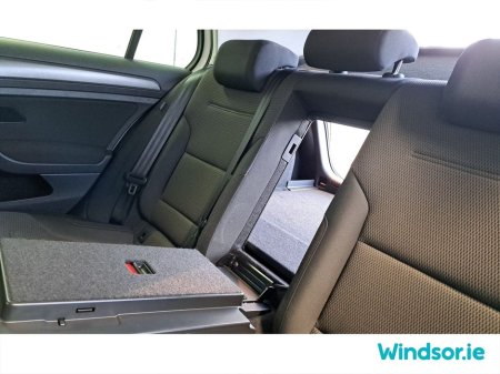 2019 Volkswagen Golf HIGHLINE AUTO €19,995 thumbnail