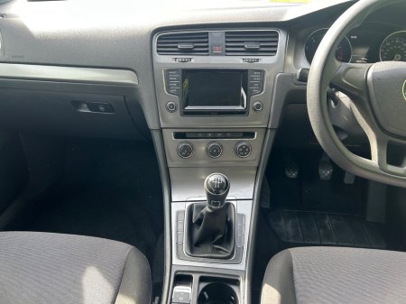 2013 Volkswagen Golf - thumbnail 17