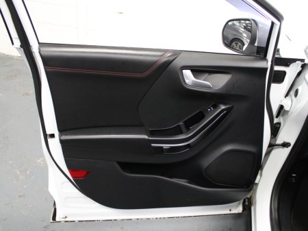 2021 Ford Puma - thumbnail 32