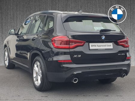 2022 BMW X3 xDrive30e SE €43,995