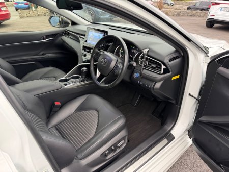 2023 Toyota Camry - thumbnail 2