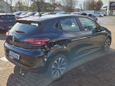 2023 Renault Clio - thumbnail 6