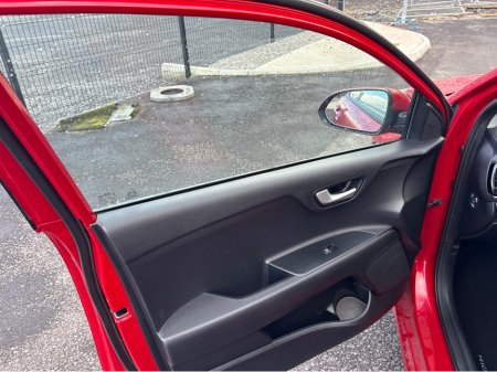 2018 Kia Rio - view 4