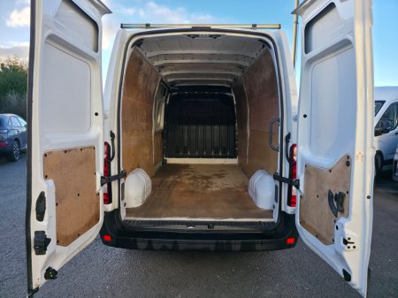 2022 Renault Master FWD LM35 BLUE DCI 150 B €17,500 thumbnail