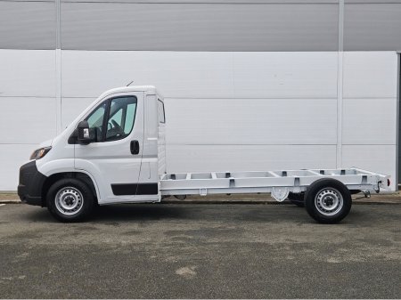 2026 Opel Movano Chassis-cab 2.2 140PS €31,378 thumbnail