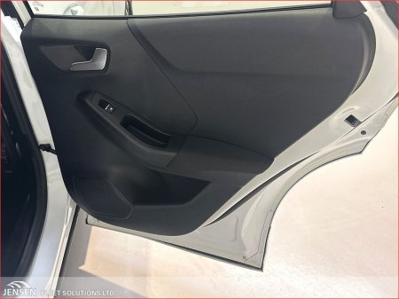 2022 Ford Puma - thumbnail 18