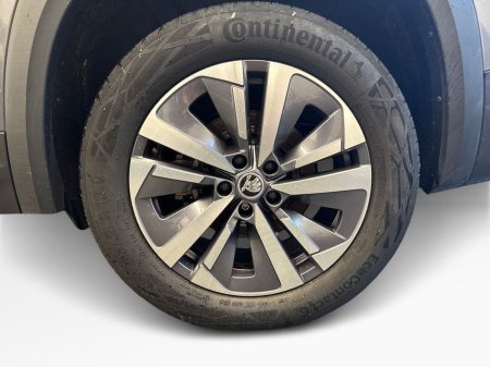 2025 Skoda Kodiaq 2.0TDI SEL *4.9% APR* €95 P/W ON PCP €52,995 thumbnail