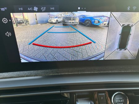 2024 Peugeot 3008 1.2 MHEV PureTech 136bhp eDCS6 Allure €34,950 thumbnail