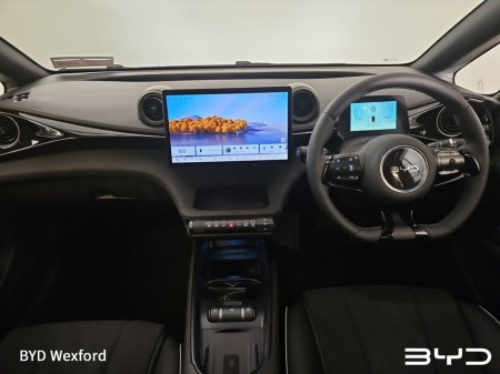 2026 BYD Dolphin Design 60.4kWh €34,706 thumbnail