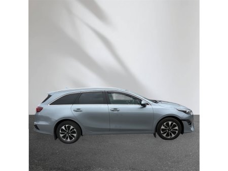 2022 Kia Ceed - thumbnail 8